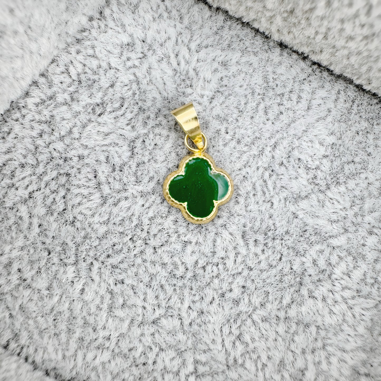 Dije trébol Verde 8.2 mm Oro 10k