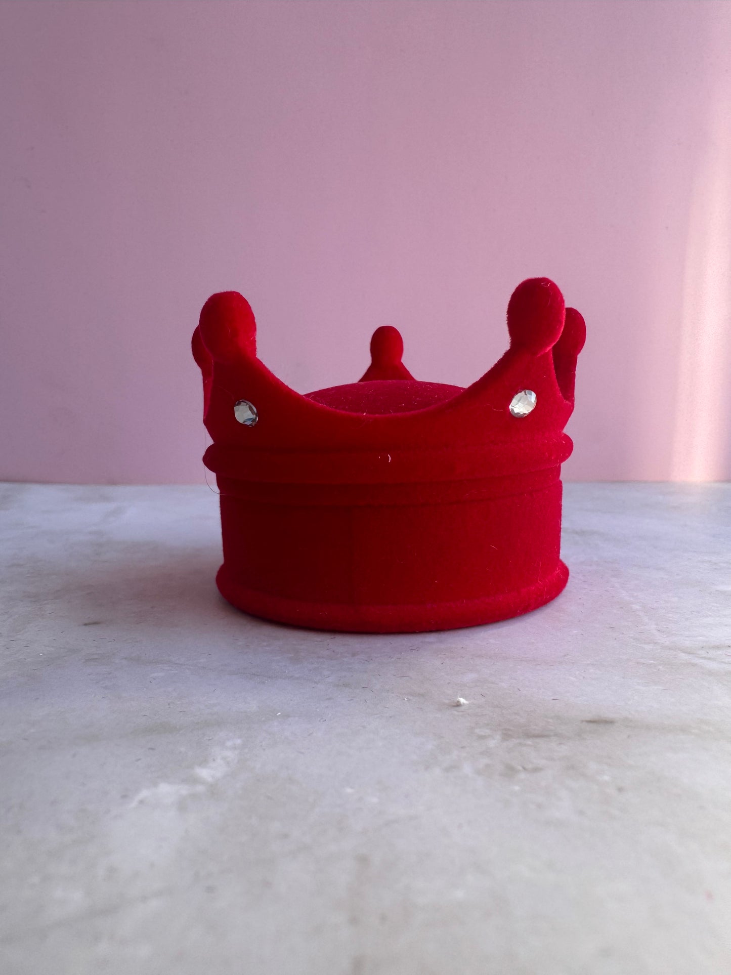 Estuche Corona Roja ❤️