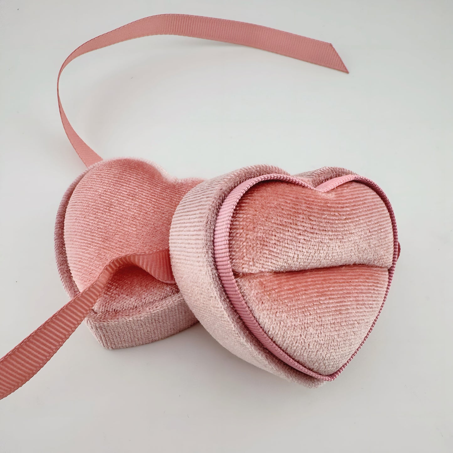 Estuche Corazón terciopelo Rosa
