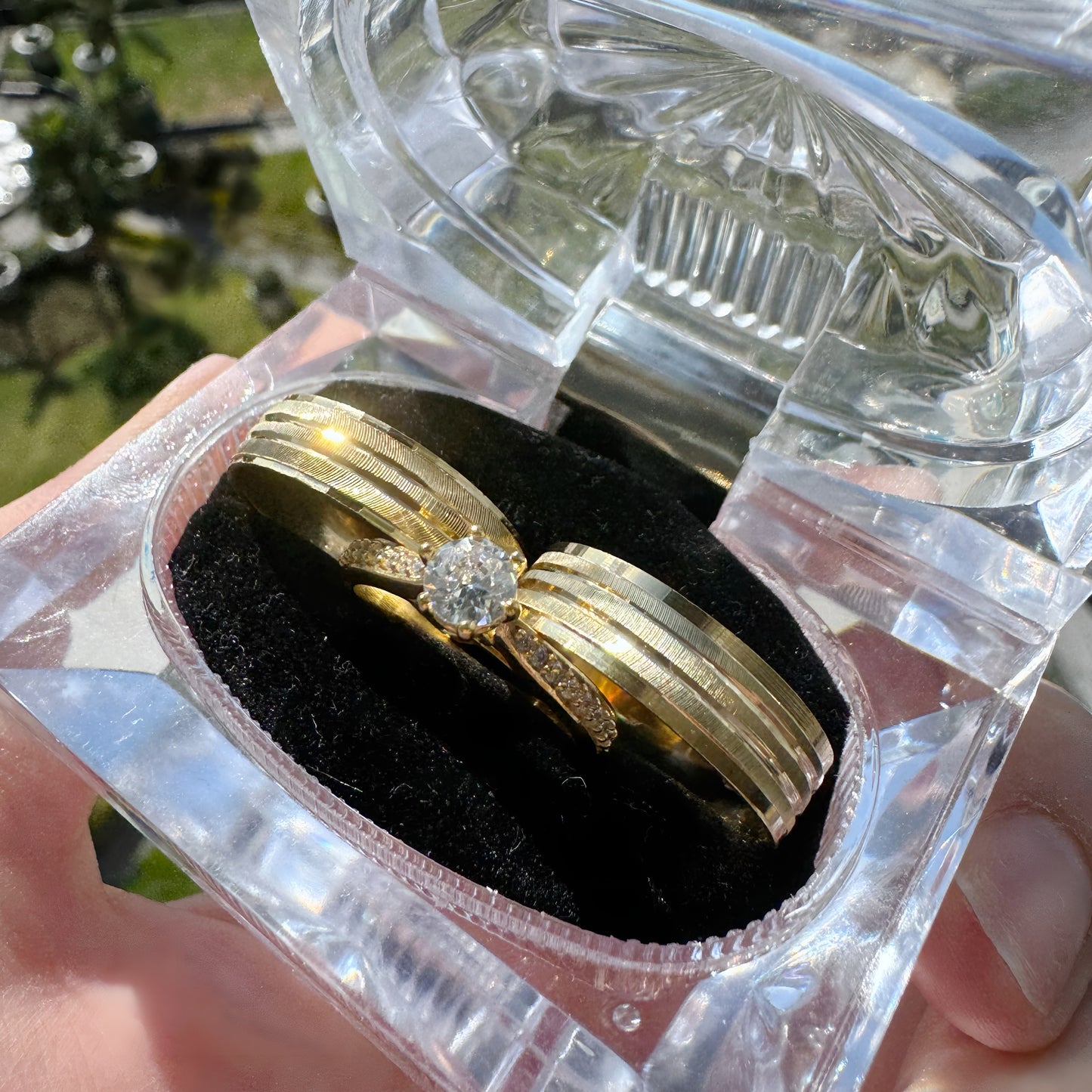 3 piezas Argolla Elegante con baño de Oro 24k