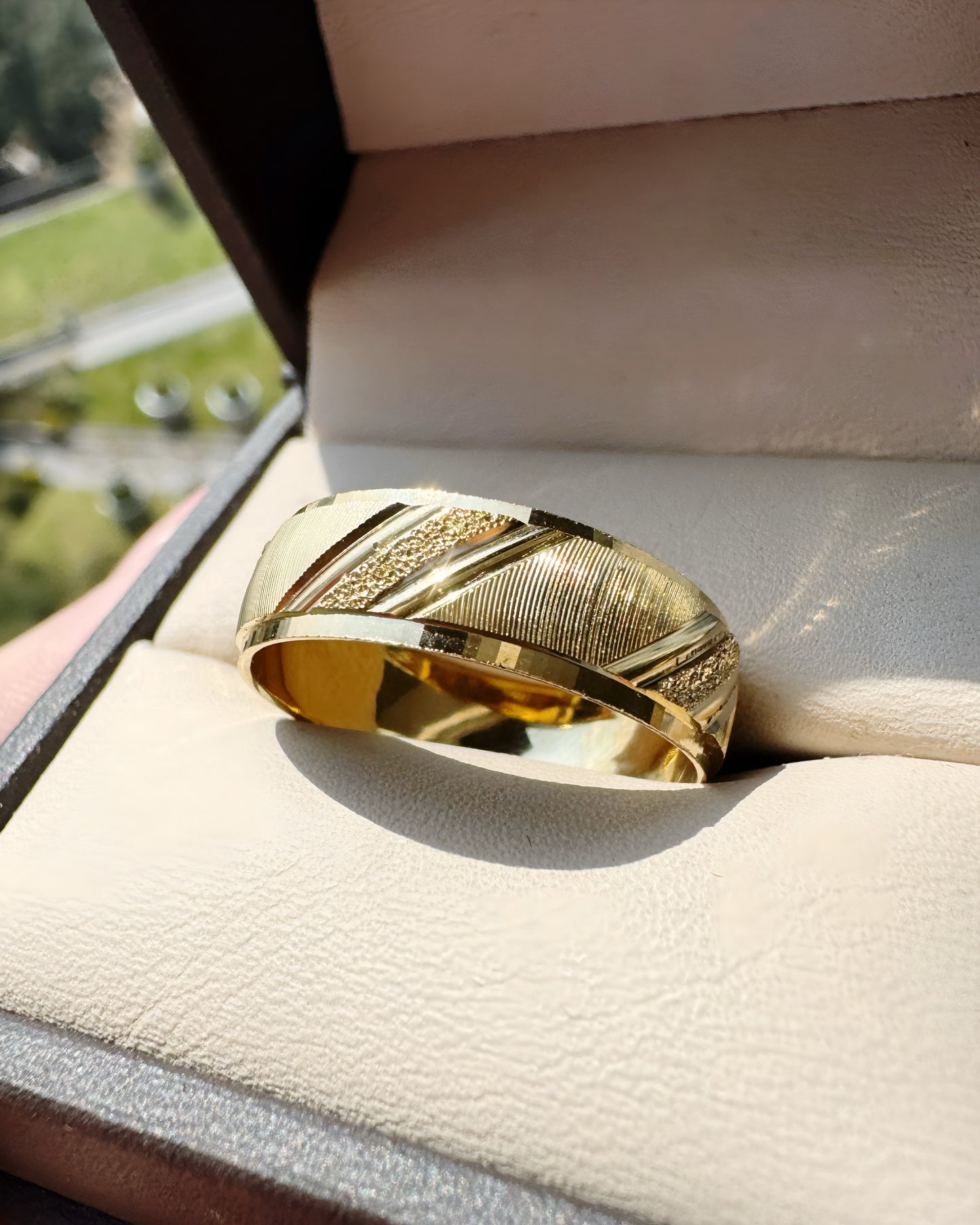 Argolla caramelo con baño de Oro 24k