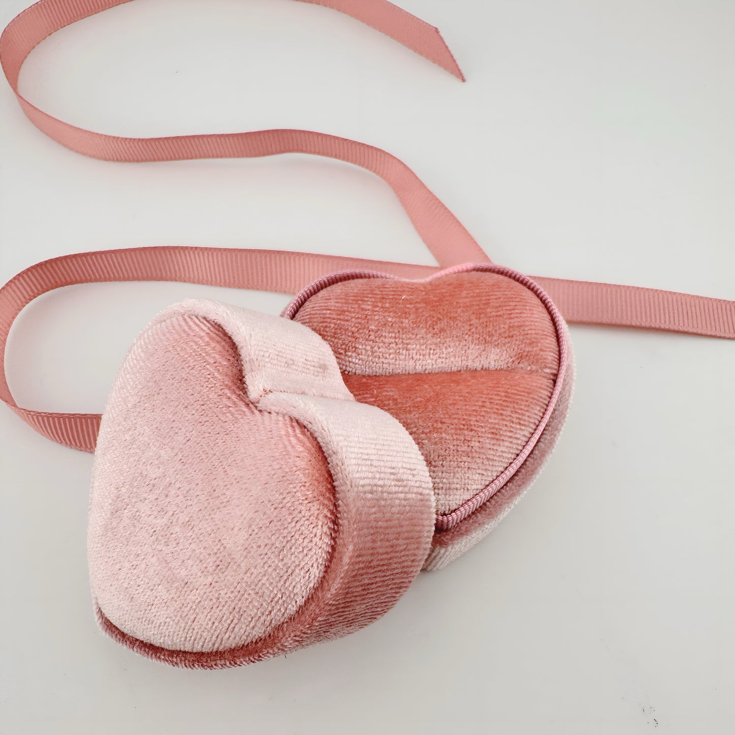 Estuche Corazón terciopelo Rosa