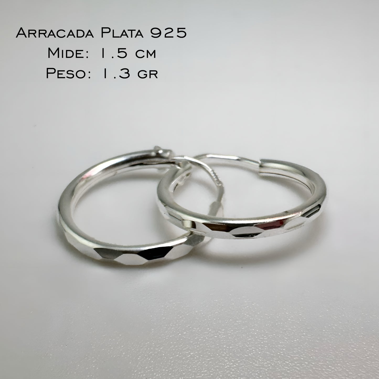 Arracada Facetada 1.5 cm
