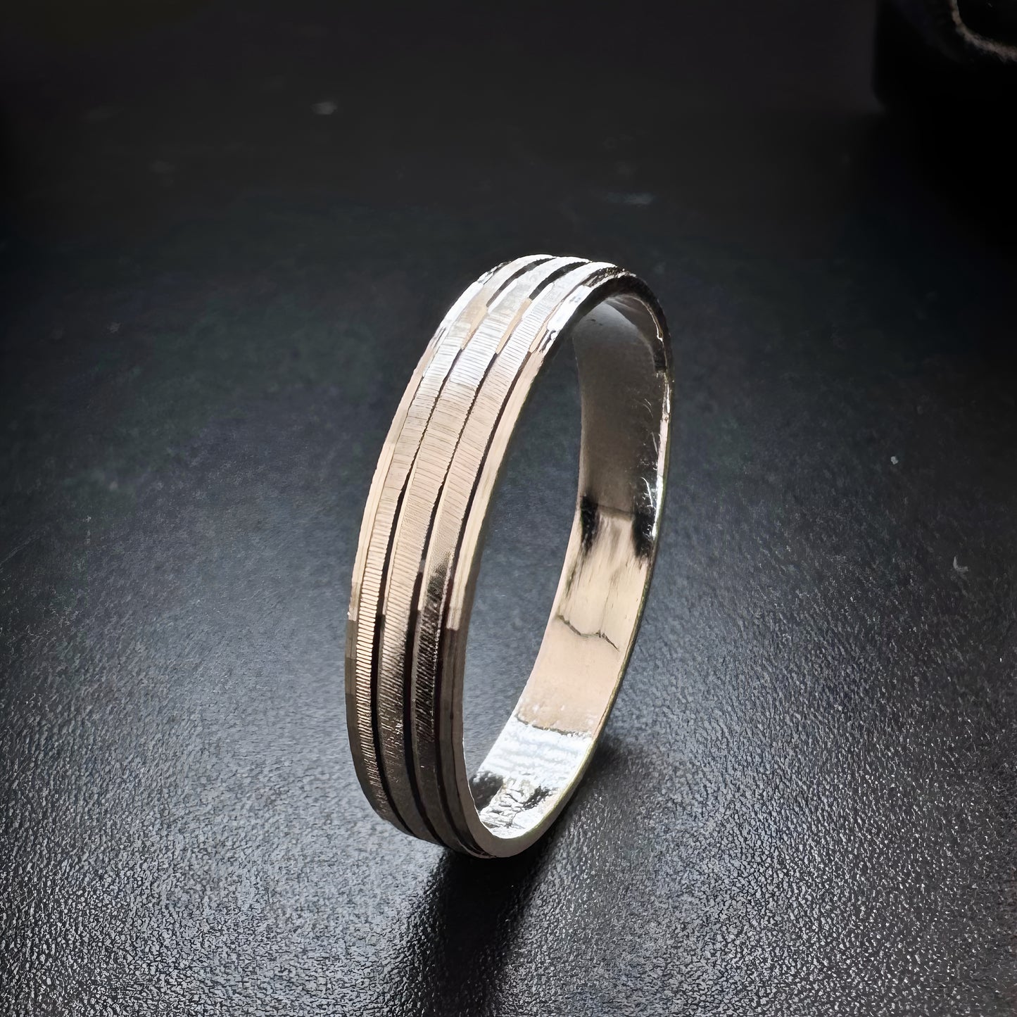 Elegante 4 mm