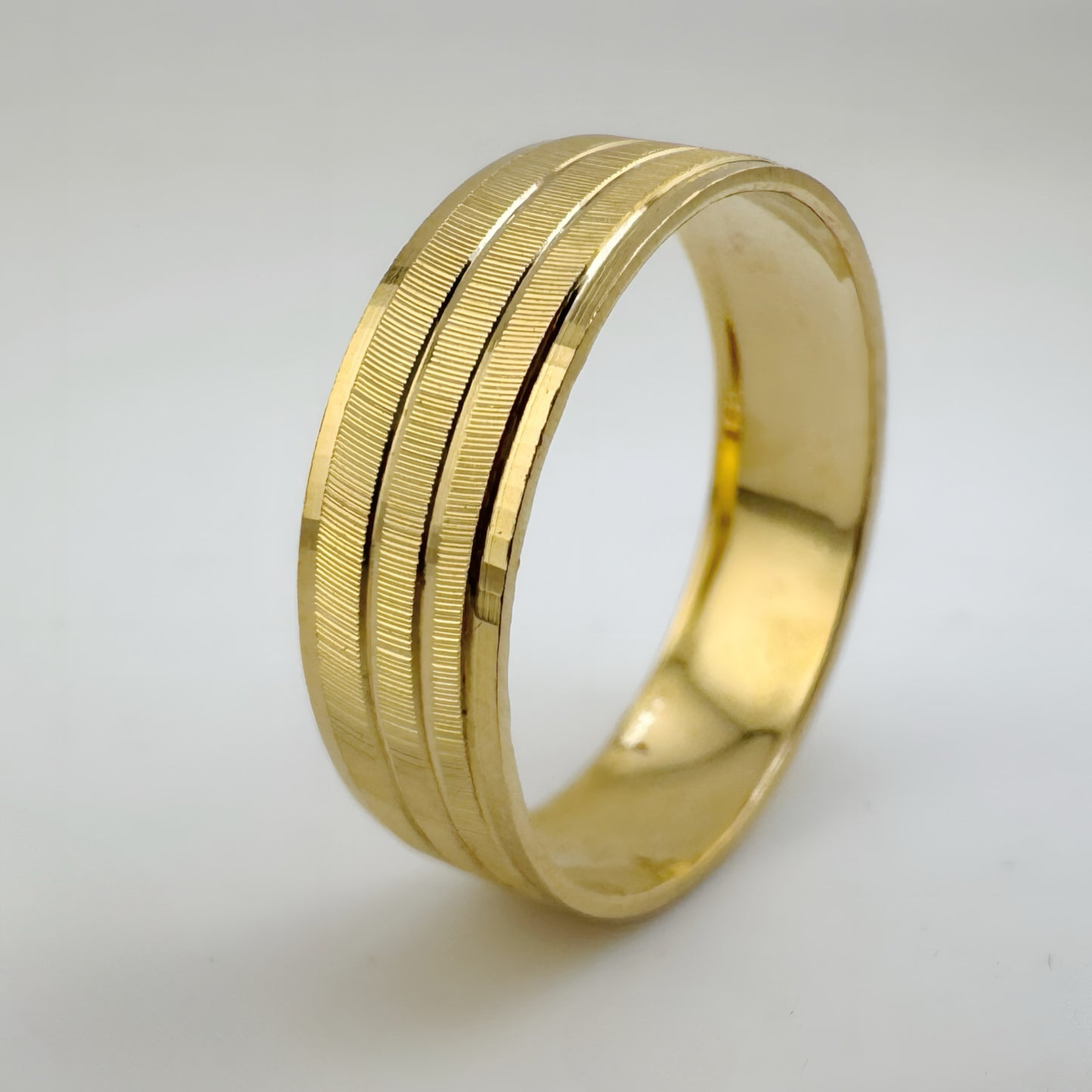Elegante con baño de oro