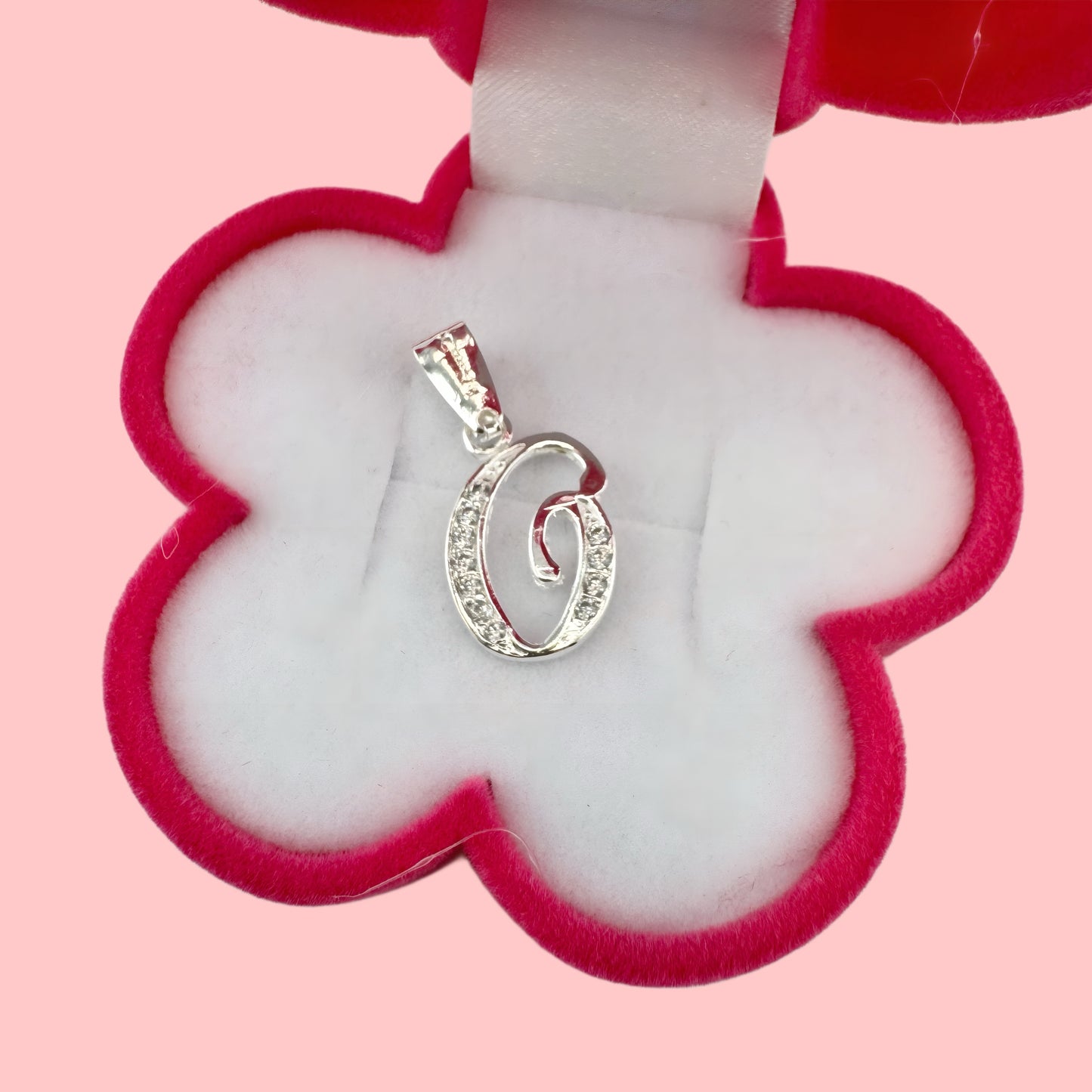 Dije Plata .925 Iniciales con Circonias Pequeño Letra O