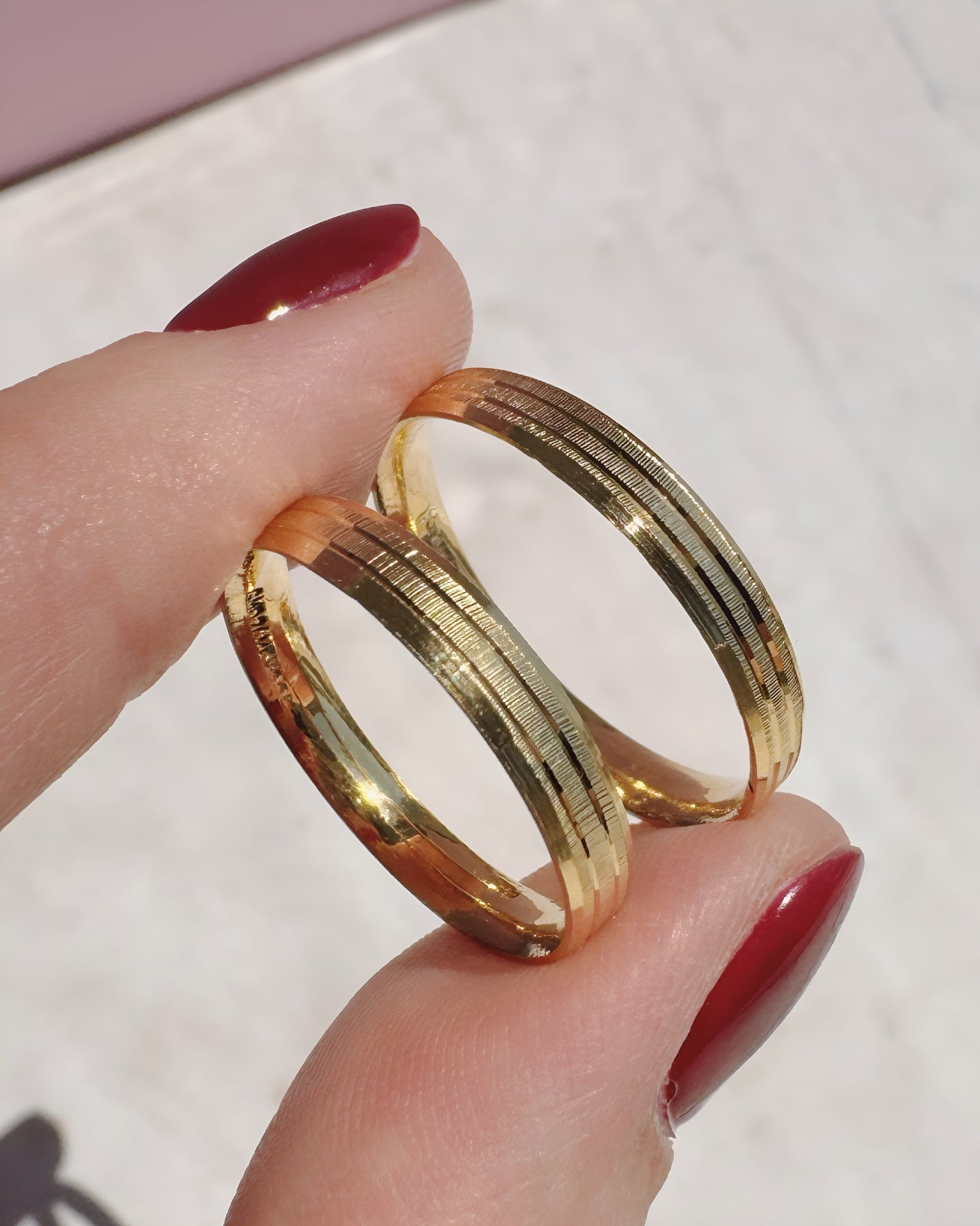 Argolla Elegante 4 mm con baño de Oro Confort