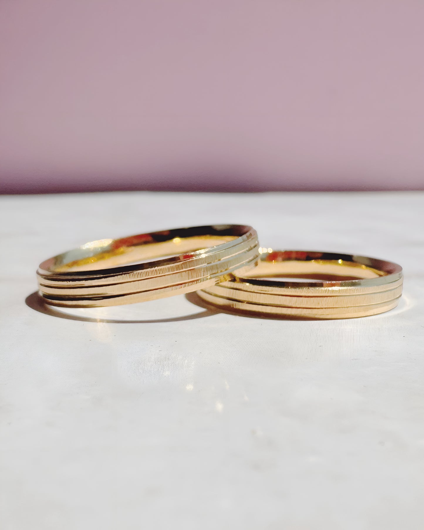 Argolla Elegante 4 mm con baño de Oro Confort