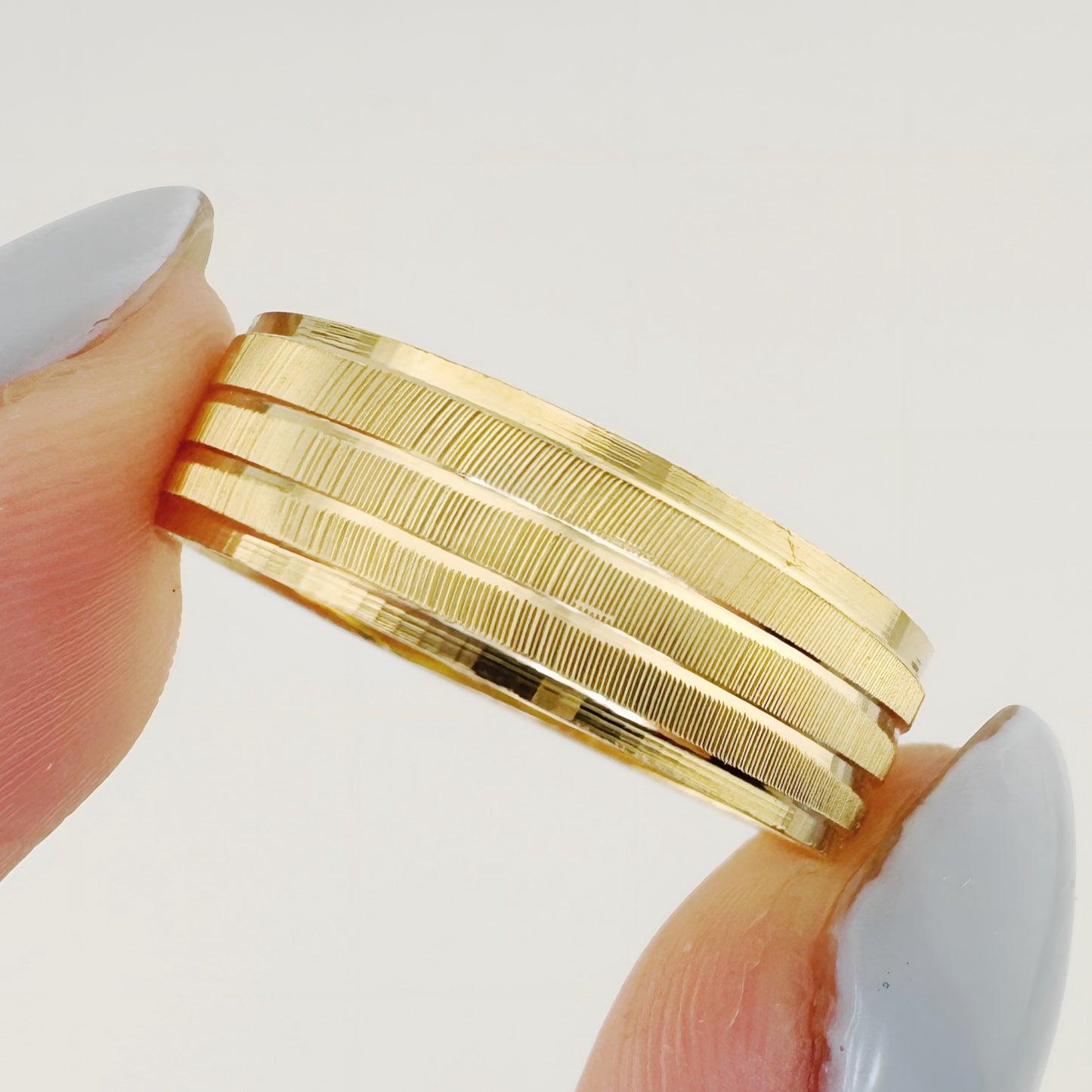 Elegante con baño de oro