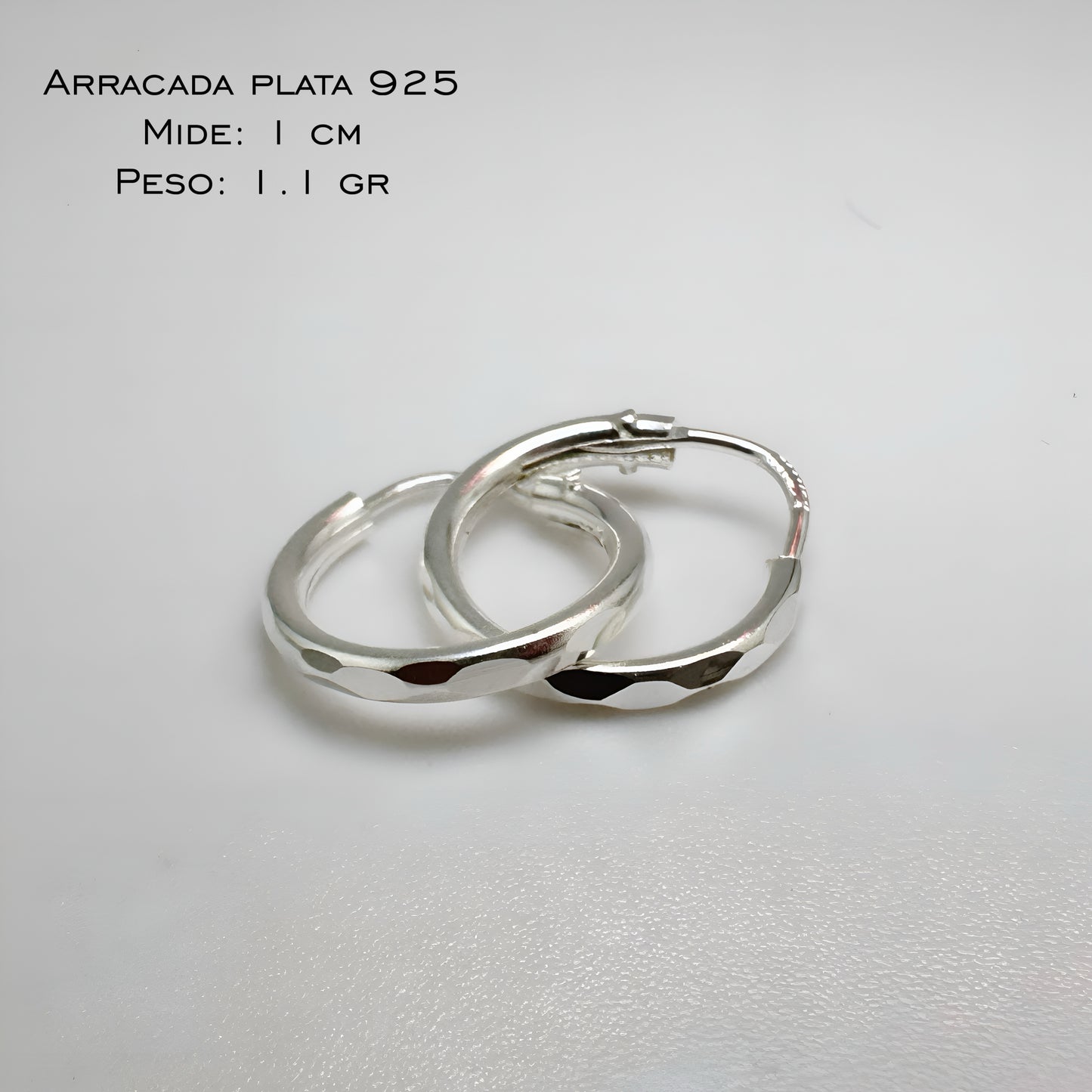Arracada Facetada 1cm