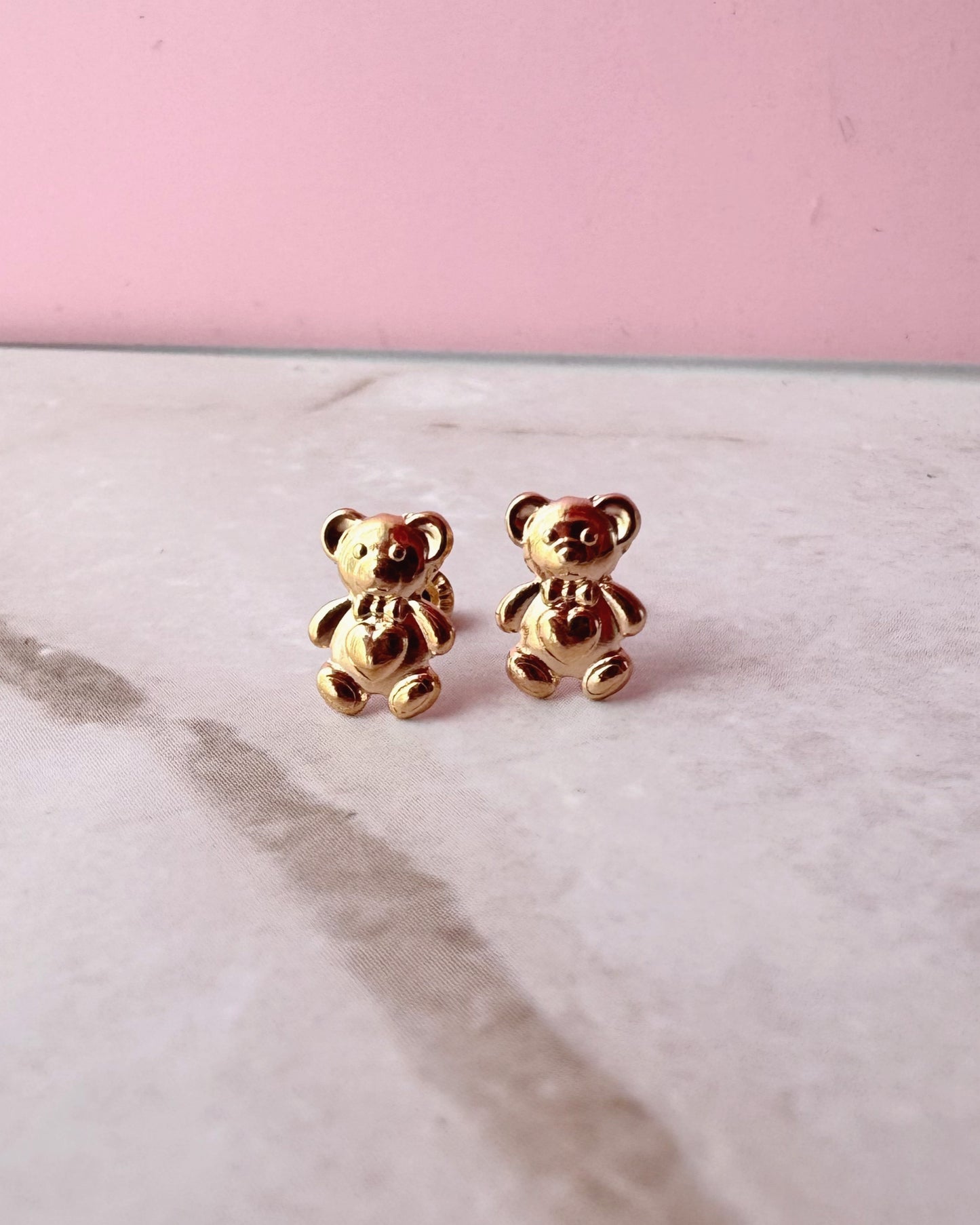 Arete Broquel Oro 10k Oso corazón md