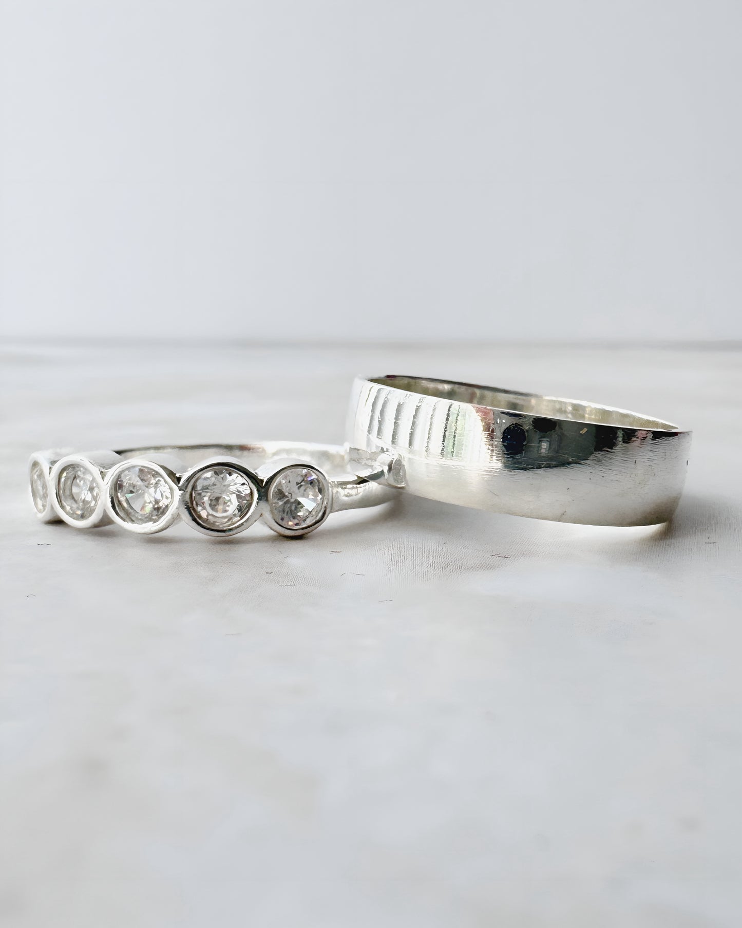 Dúo media churumbela y argolla Lisa